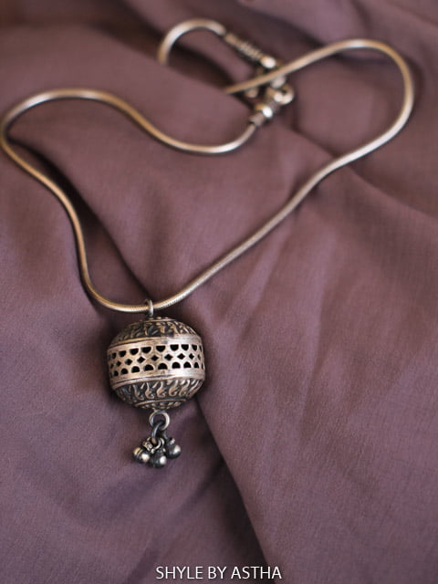 Anvaya Vintage Inspired Intricate Necklace