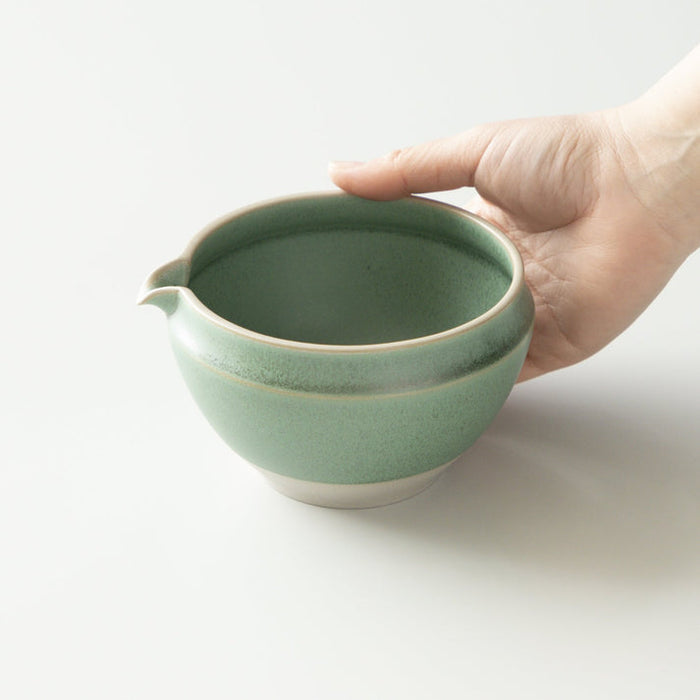 (while stock lasts) Origami Tea Matsukaze Green Minoyaki Porcelain Matcha Bowl with Pouring Lip 抹茶碗 松風グリーン