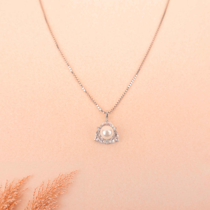 Adya Celeste Pearl Halo Necklace