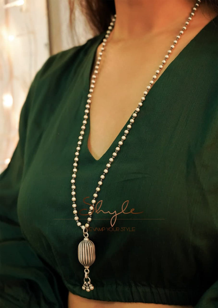 Adya Drum embossed Ball Chain Necklace