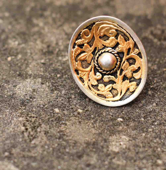 Anvaya Chitai Leaf Art Dual Tone Ring