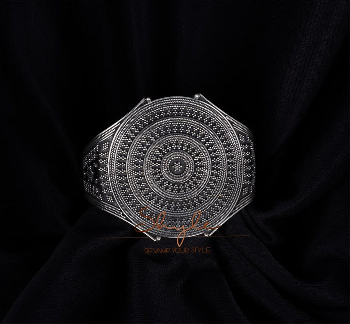 Anvaya Concentric Classic Kada