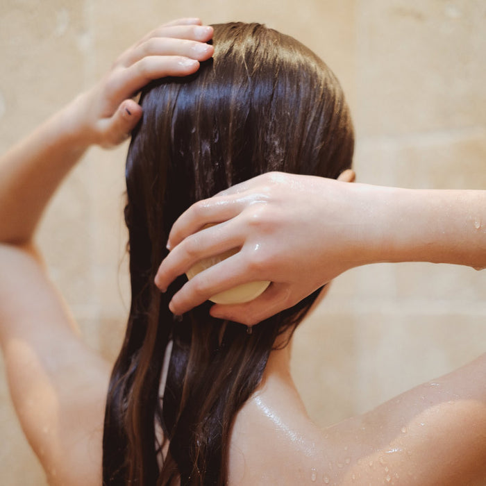 Après shampoing solide