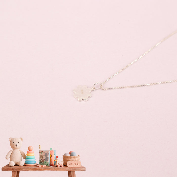 Dancing Daisy Pendant
