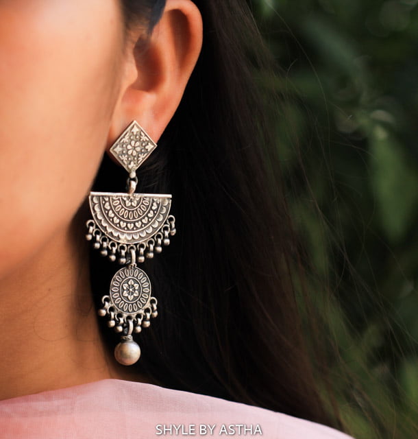 Dulari Intricate Layered Earrings
