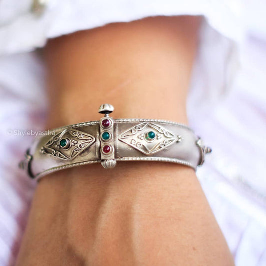 Embossed Matte Finish Multi Stone Bracelet Kada
