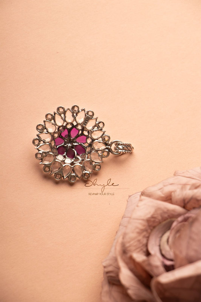 Essence Fine Scintillating Flower Necklace
