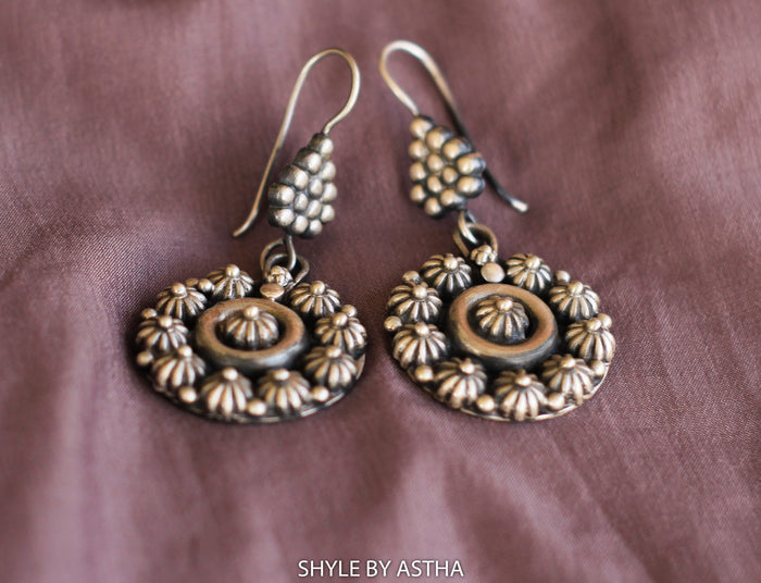 Mizoya Embossed Fish Hook Earring