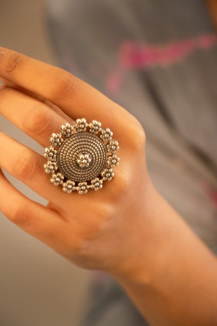 Mizoya Flower Border Concentric Classic Ring