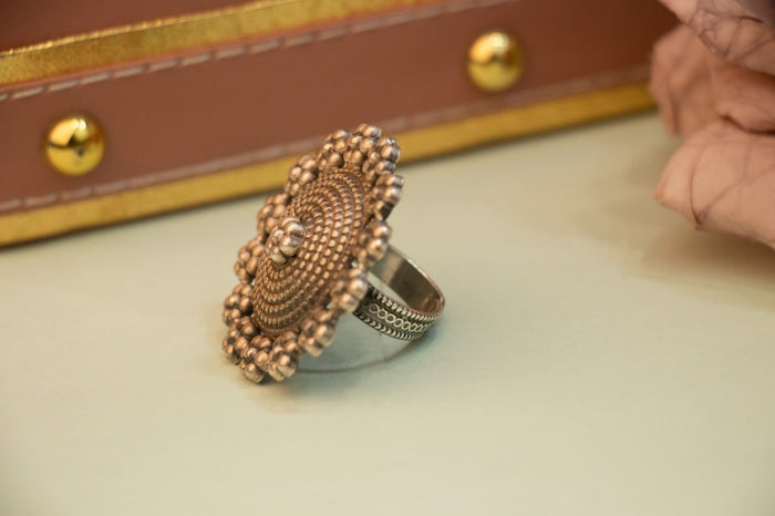Mizoya Flower Border Concentric Classic Ring