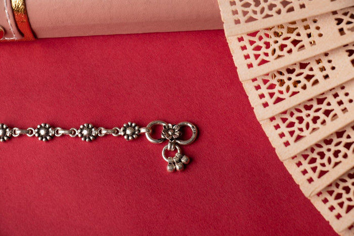 Moh Mini Flower Sequence Anklet Pair