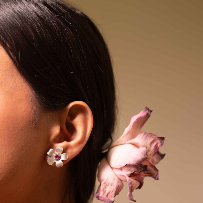 Moh Raani Stone Flower Necklace Earring Ring Set