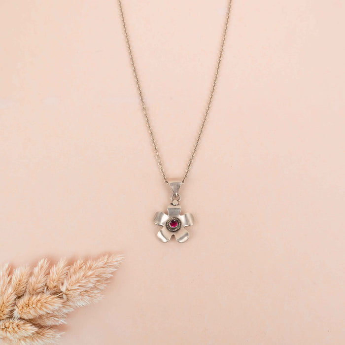Moh Raani Stone Flower Pendant