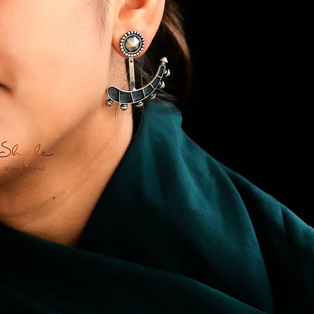 Qurbat Quirky Matsaya Studs model