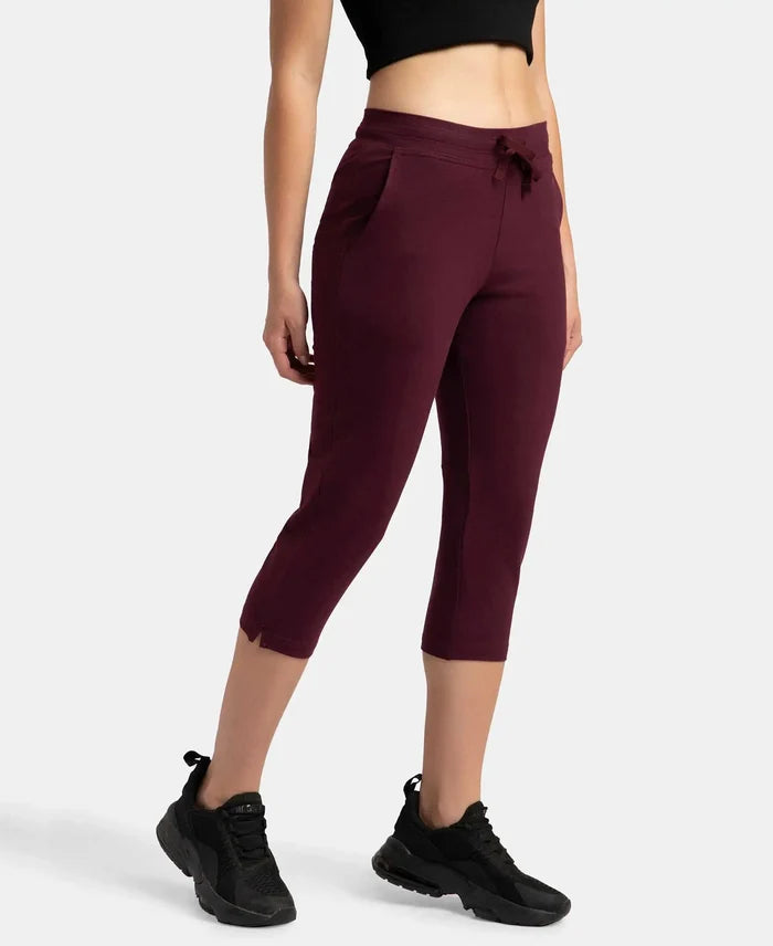 Super Combed Cotton Elastane Stretch Slim Fit Printed Capri with Side Pockets - Wine Tasting-2