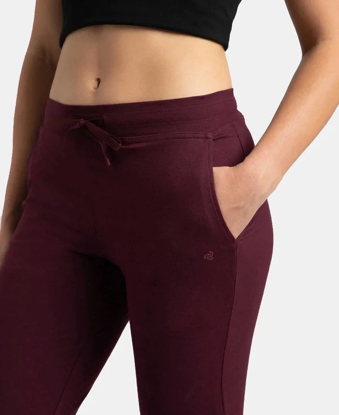 Super Combed Cotton Elastane Stretch Slim Fit Printed Capri with Side Pockets - Wine Tasting-6