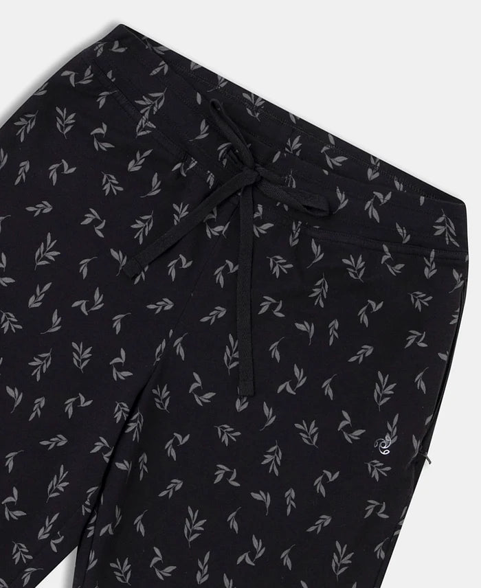 Super Combed Cotton Elastane Stretch Slim Fit Printed Capri with Side Pockets - Black Printed