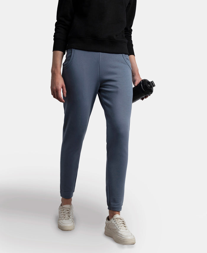 Super Combed Cotton Rich Fleece Fabric Regular Fit Joggers With Staywarm Technology - Vintage Indigo