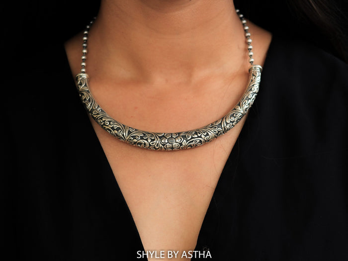 Tattva Intricate Chitai Ball Chain Hasli