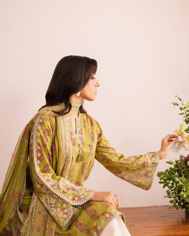 Timeless Charm The Perfect Ethnic Ensemble